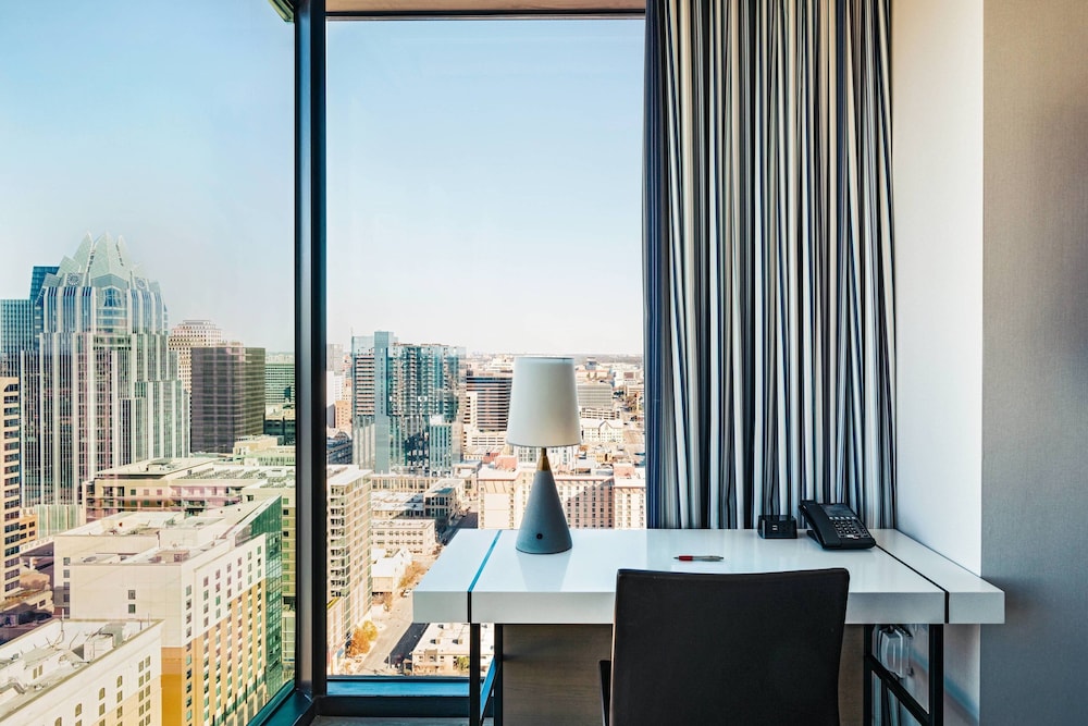 Austin Marriott Downtown 24/58