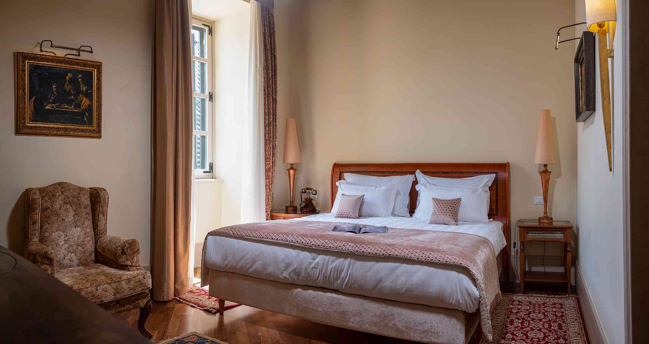HERITAGE, SUITE