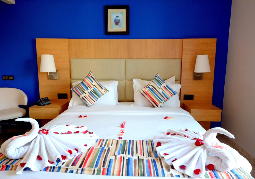 Hotel Oasis and Spa 15/50