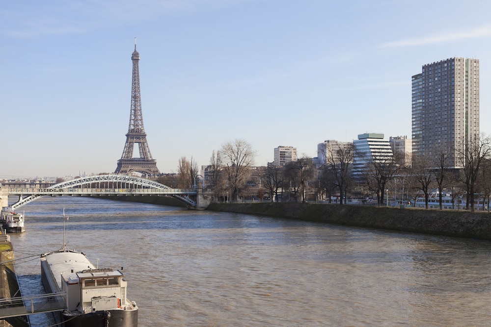 Timhotel Tour Eiffel 53/62