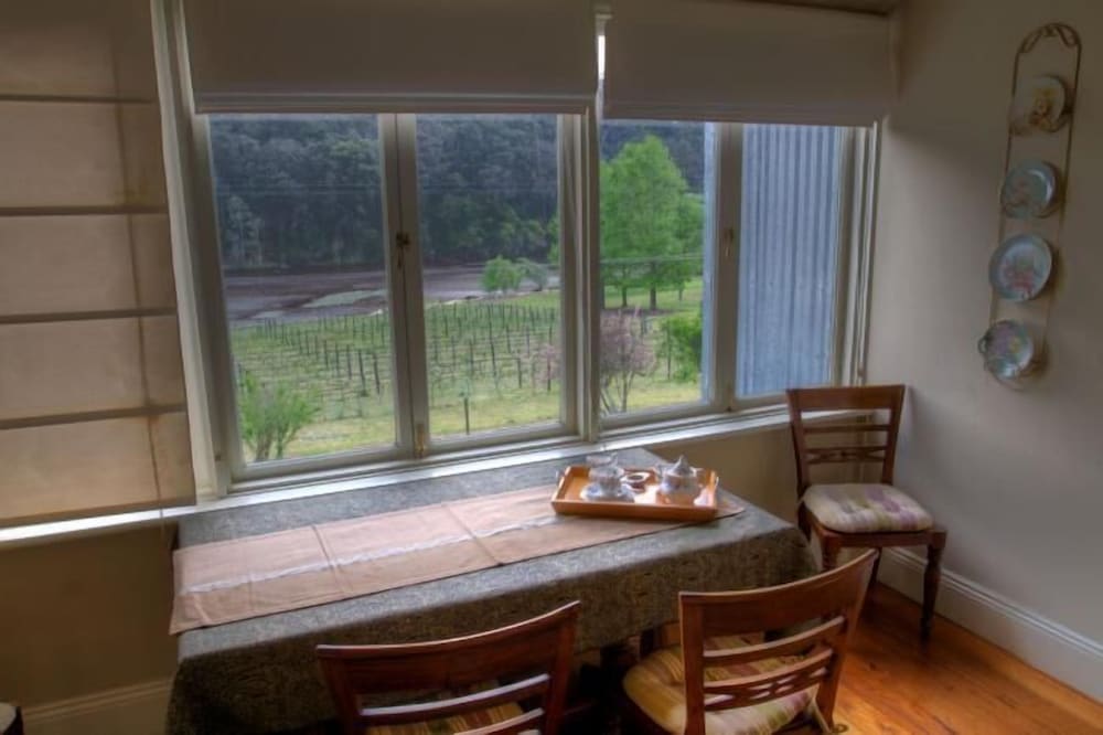 Tizzana Winery Bed & Breakfast 6/10