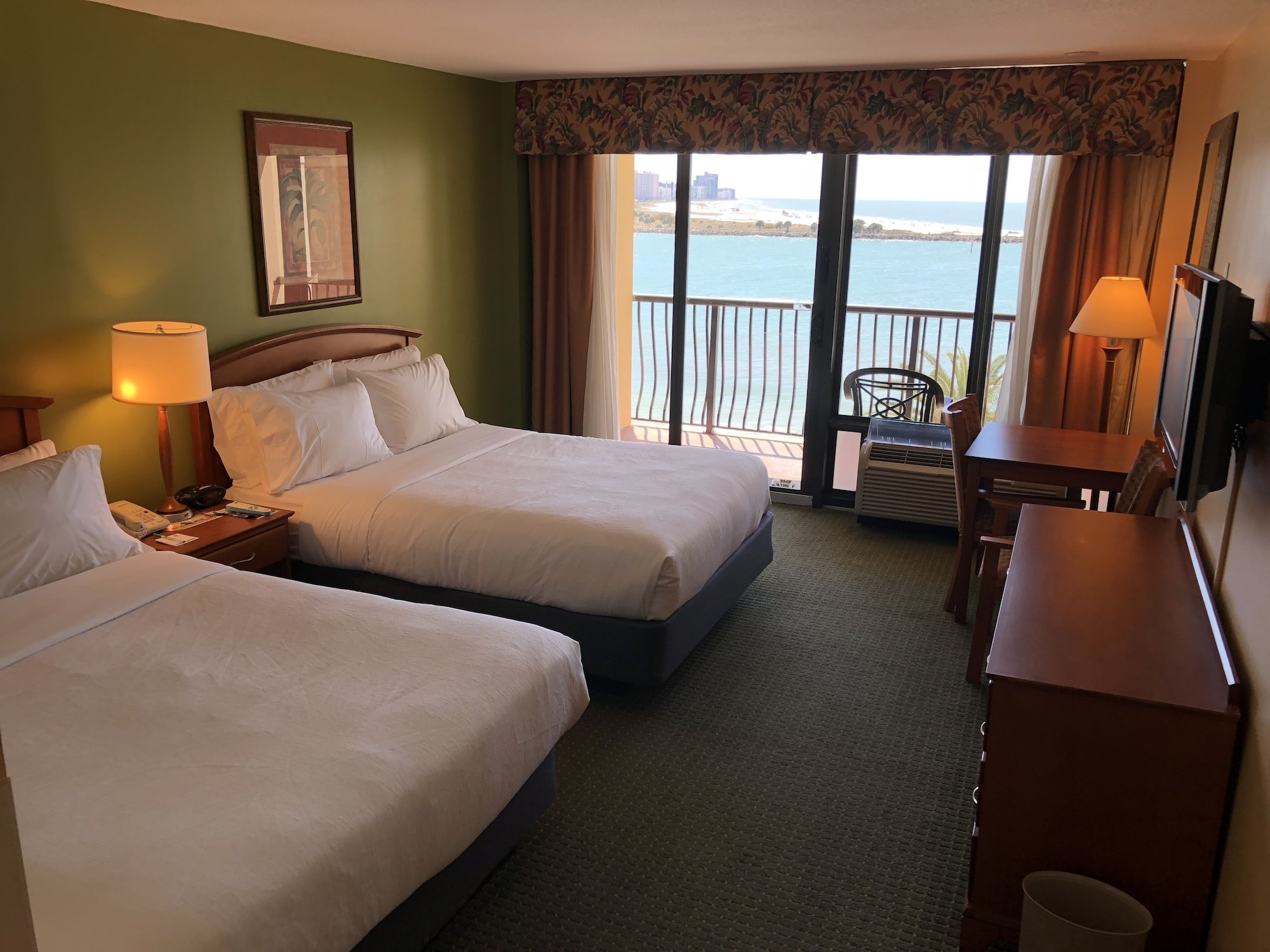 Suite, 2 Queen Beds, Gulf View, Balcony