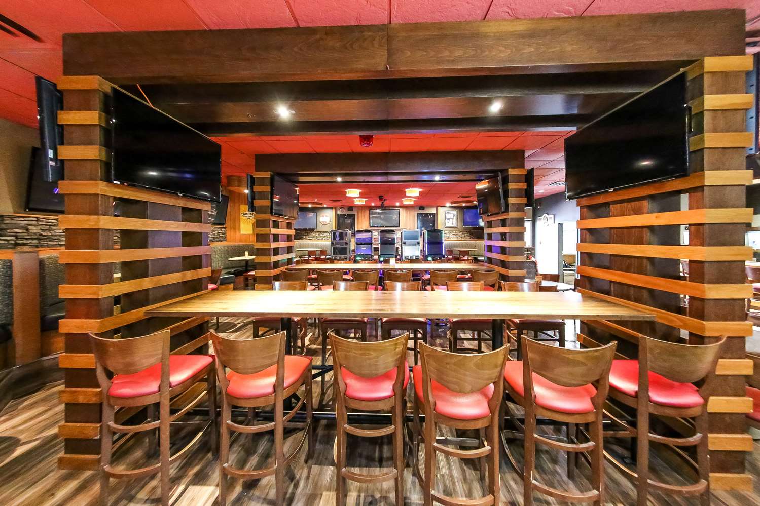 restaurant cafeteria