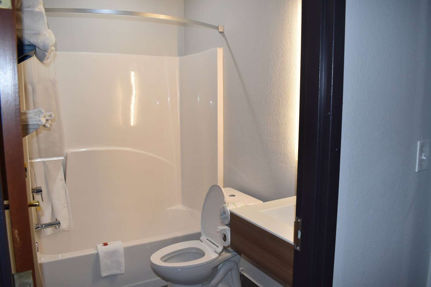 Microtel Inn Suites By Wyndham Stockbridge Atlanta I 75 52/58