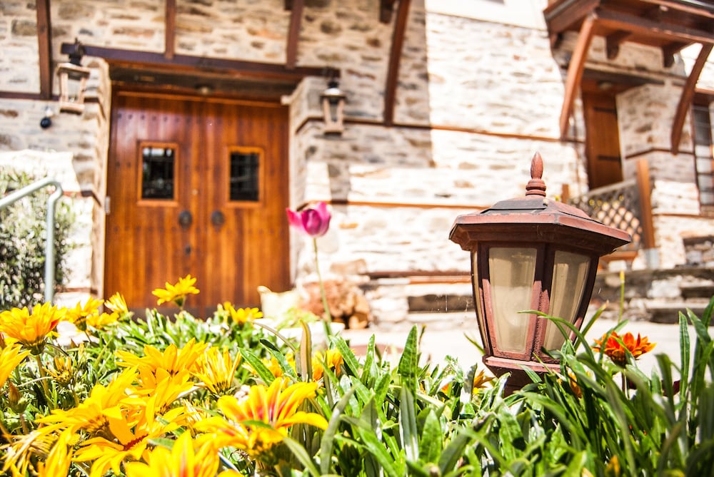 Viraggas Traditional Hotel 43/50
