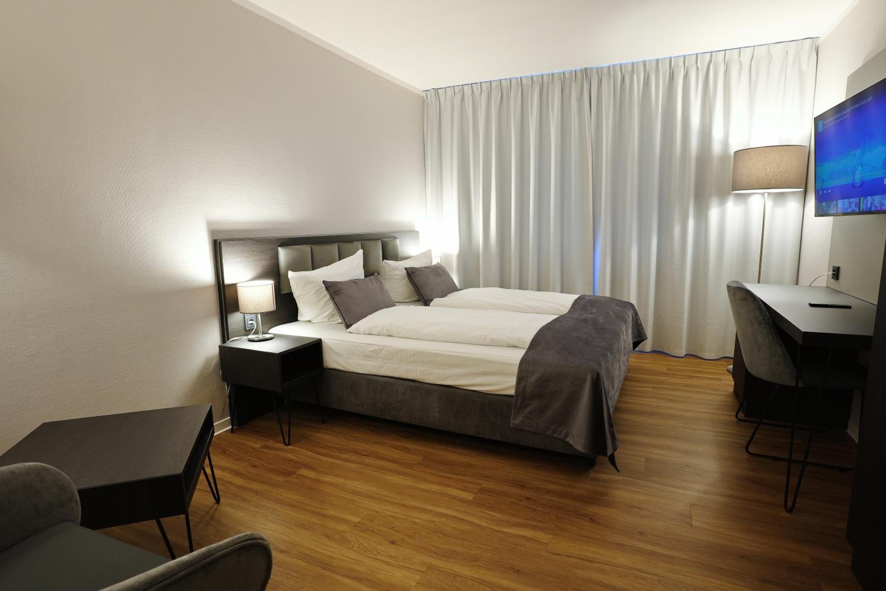 Hotel B99 17/39