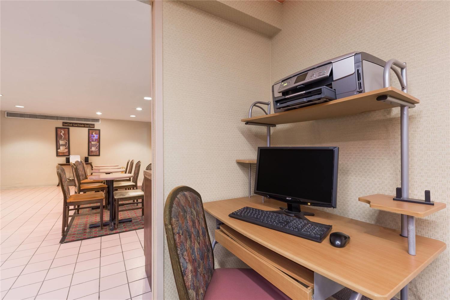 Days Inn by Wyndham West Des Moines / Clive 3/5