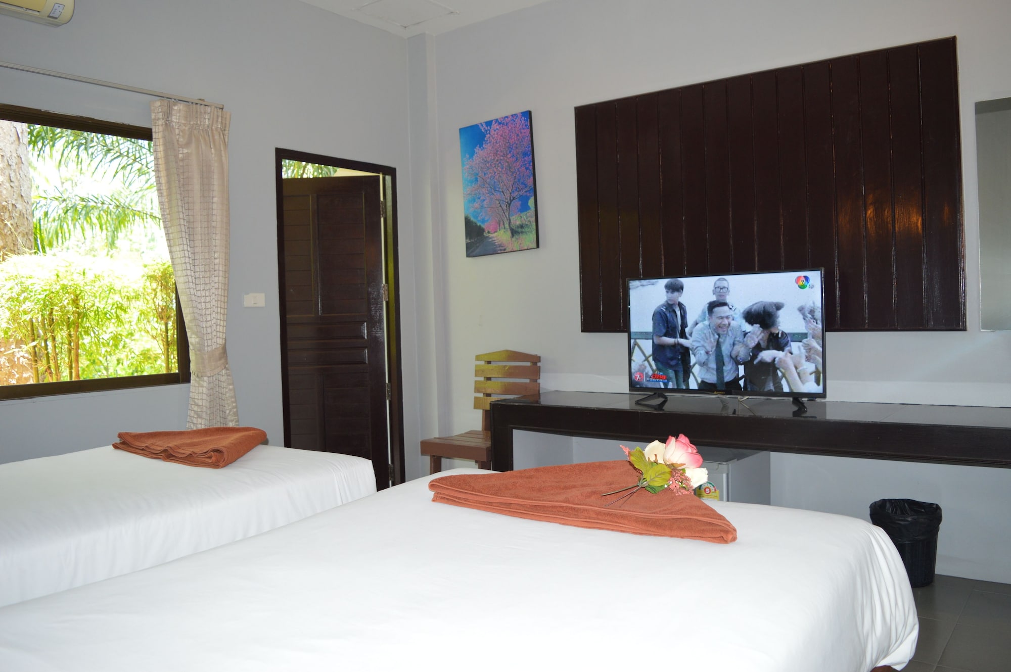 BASIC, DOUBLE OR TWIN BED