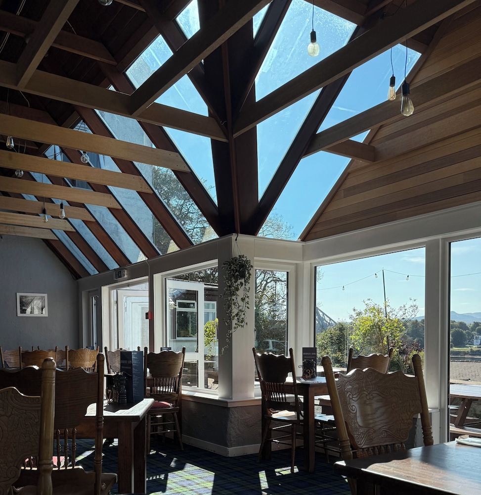 Lochnell Arms Hotel 22/35