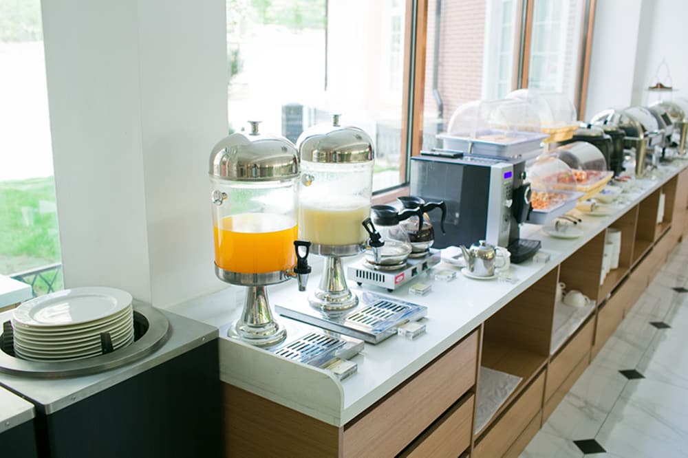 restaurant-cafeteria