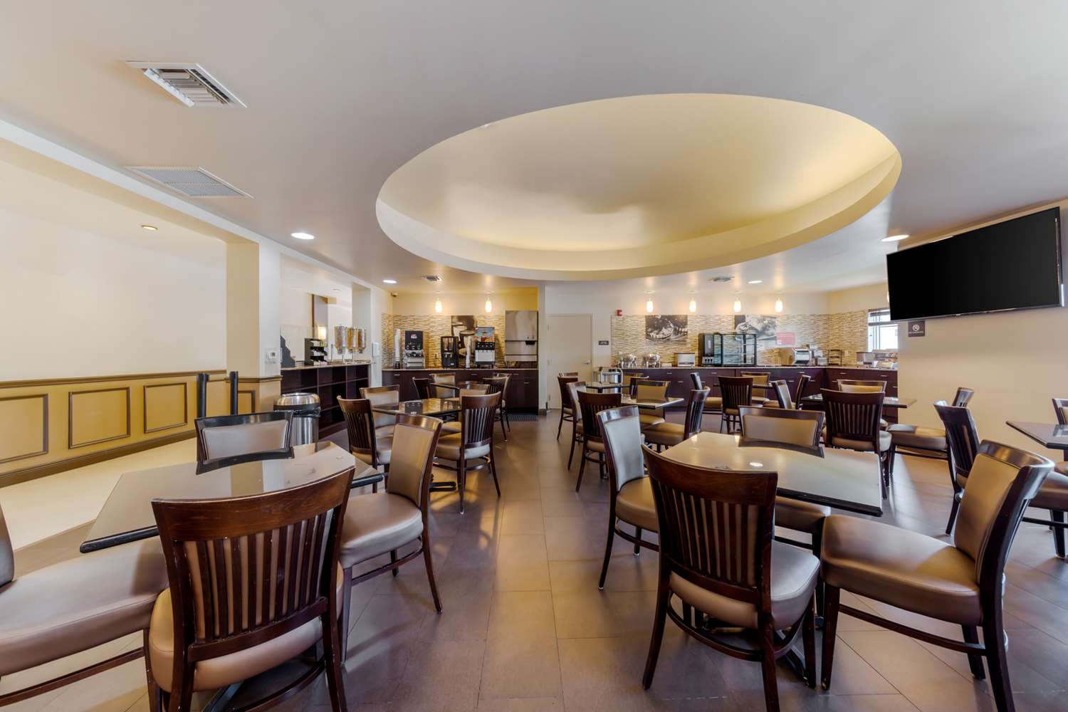 restaurant cafeteria