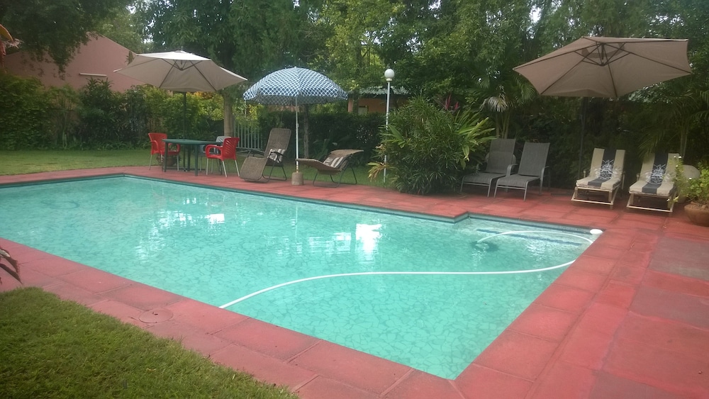 Gloria Apos S Bed And Breakfast 18/50