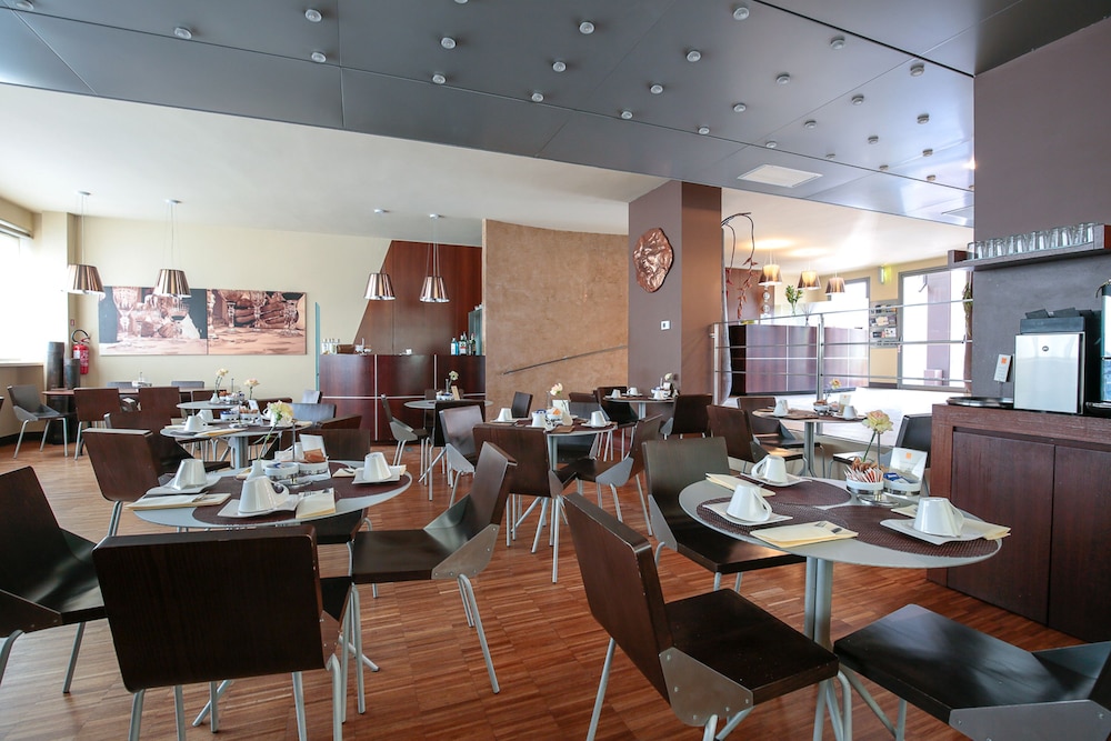 Hotel Aleramo 62/74