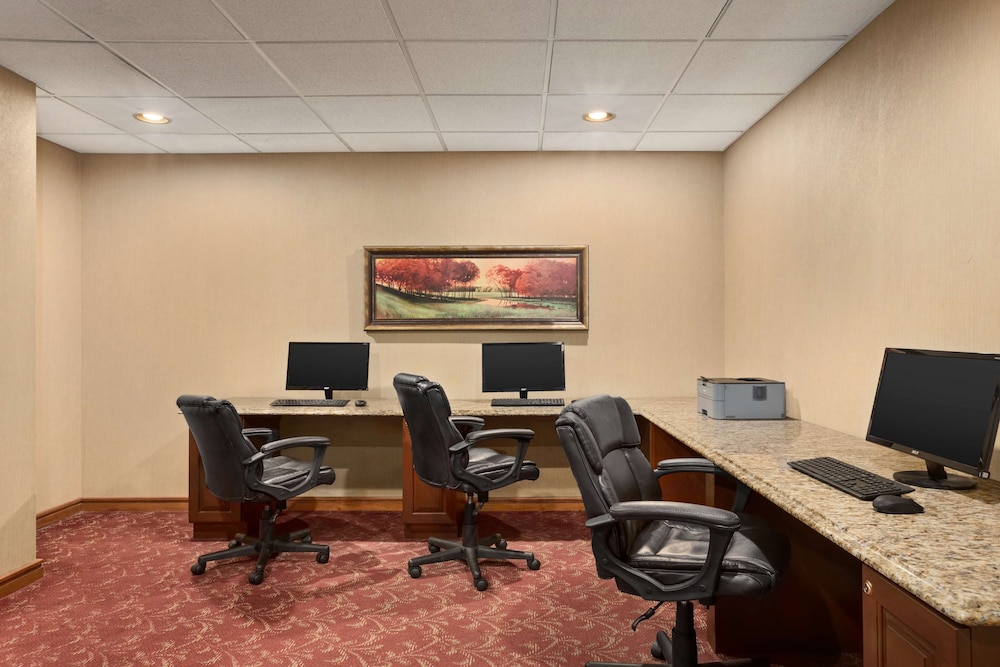 Country Inn and Suites By Radisson Atlanta Galleria/Ballpark GA 31/36