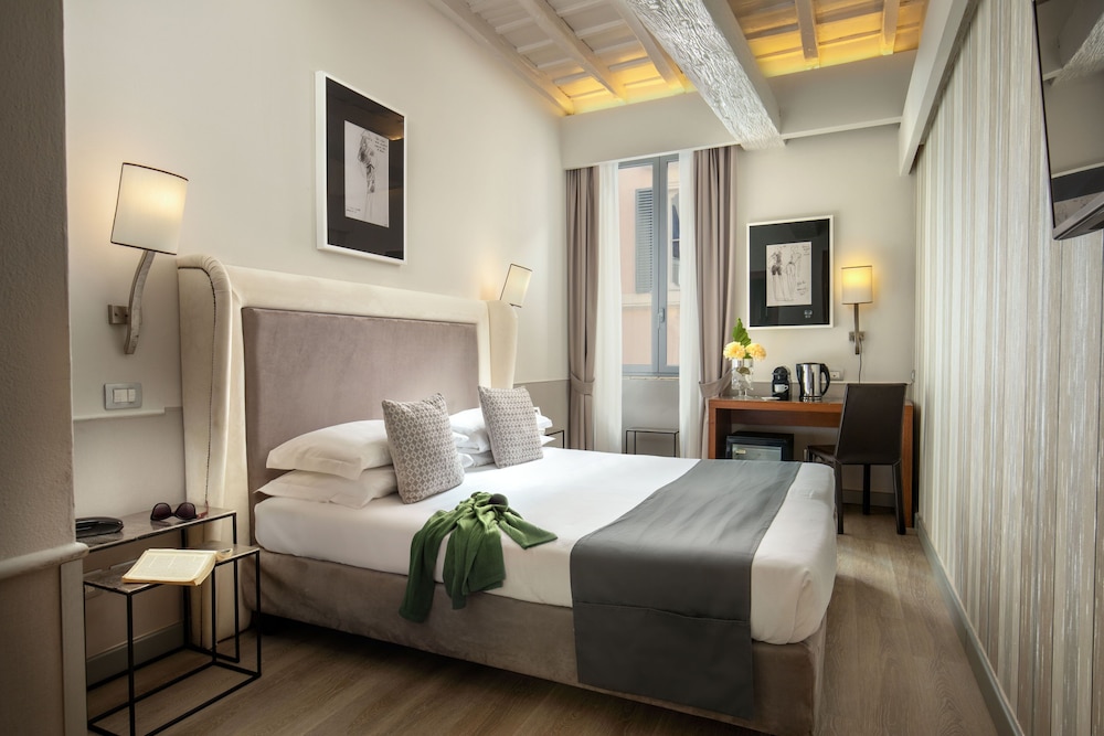 Condotti Palace 13/63