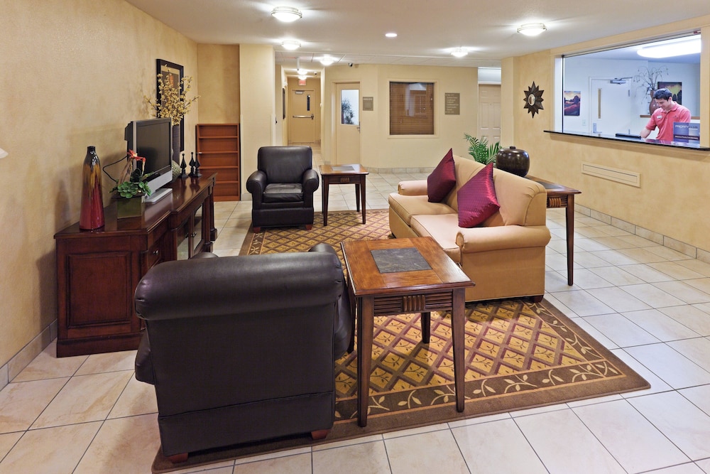Candlewood Suites Wichita Falls At Maurine Street 30/45