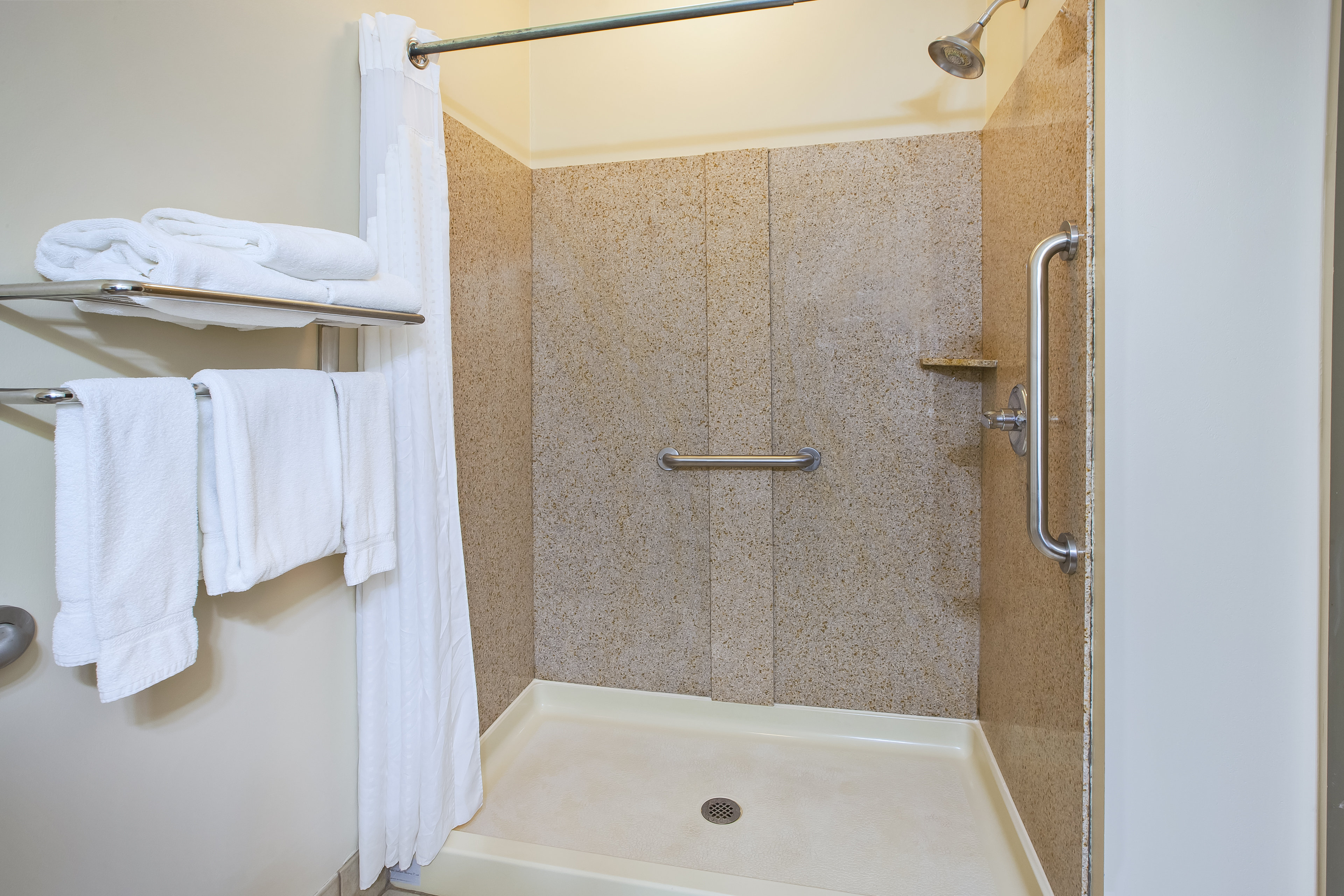 Holiday Inn Express & Suites Bryan - Montpelier 48/50