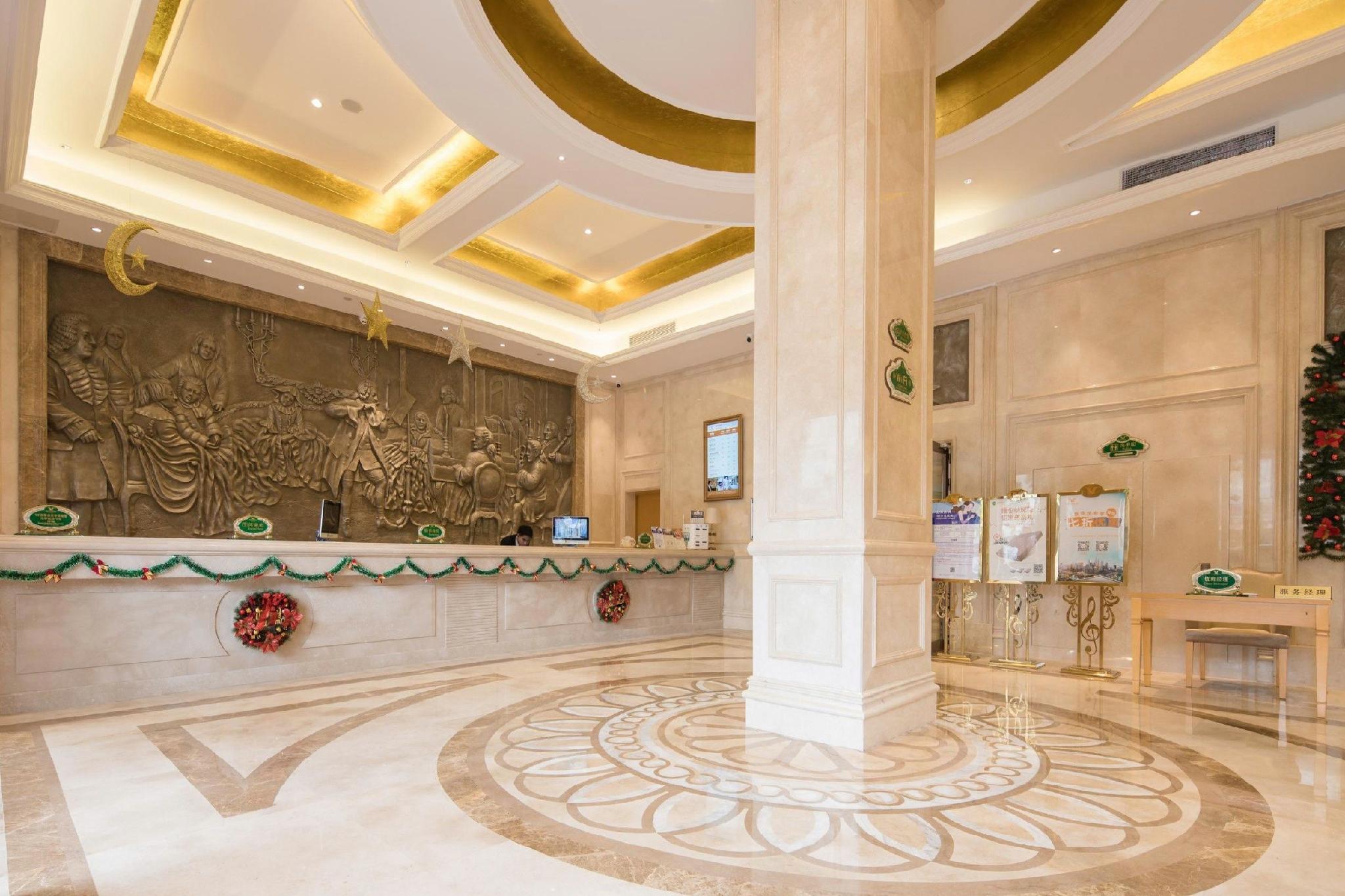 Vienna Hotel (Shenzhen Henggang Metro Station) 11/40