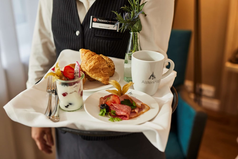 Best Western Premier Alsterkrug Hotel 45/57