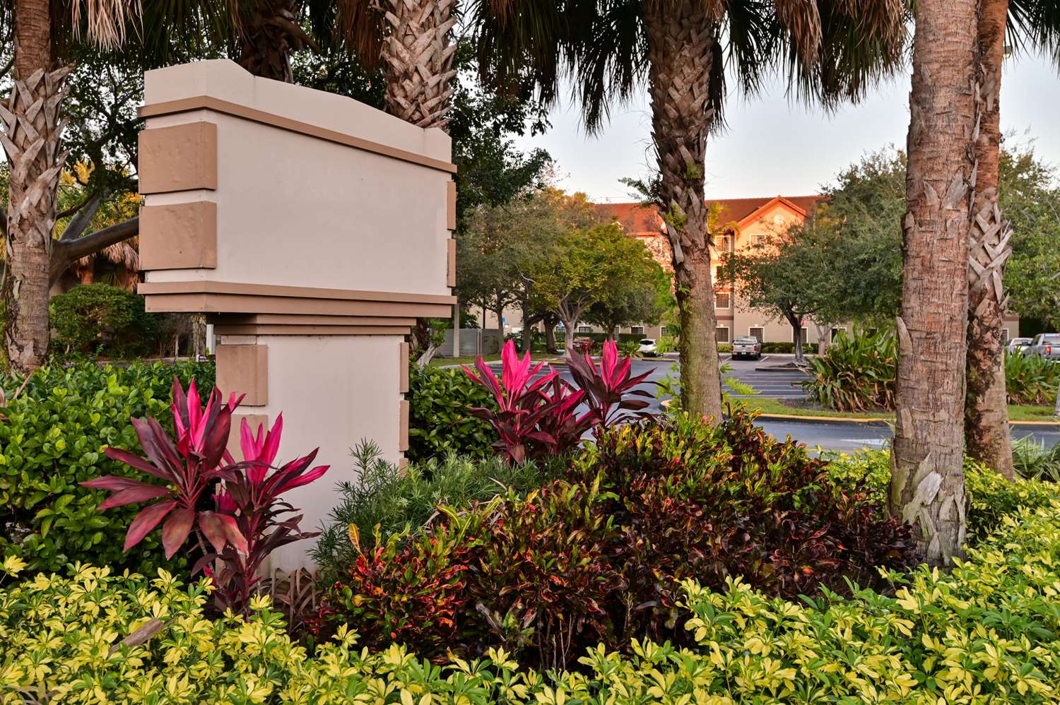 Sonesta ES Suites Fort Lauderdale Plantation 21/24