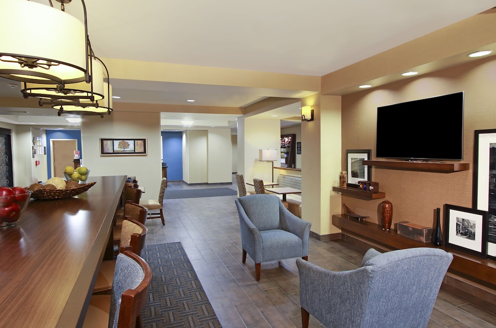 Hampton Inn Winfield 30/48