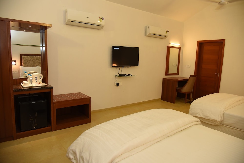 Hotel Palm Greens Club 27/50