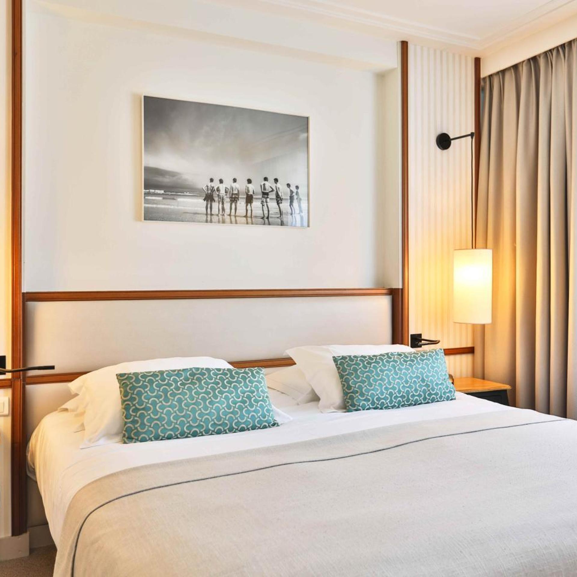 Room, Triple, City Side