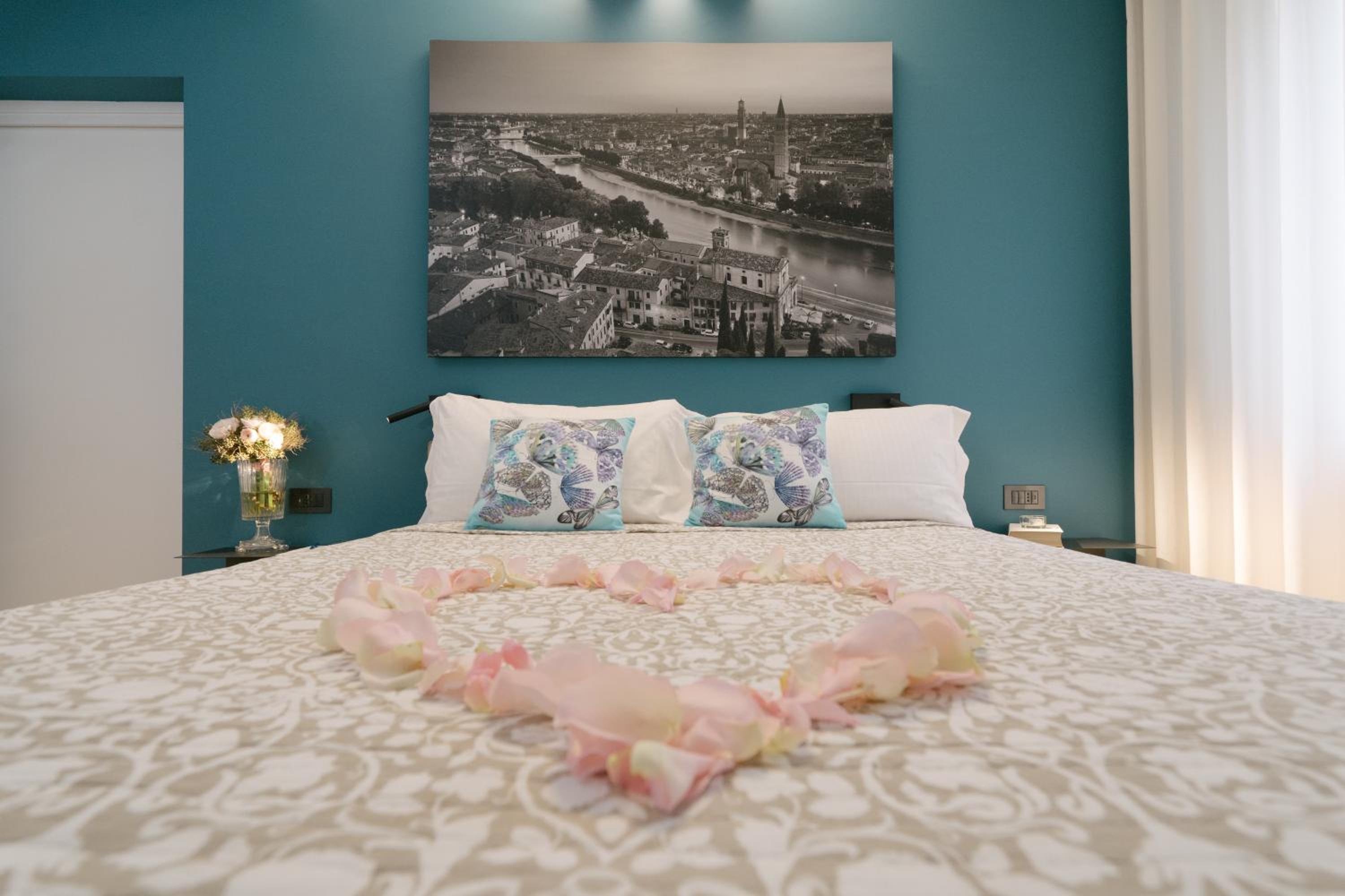 2 Bedrooms, Suite, King Bed, Terrace, Separate Building