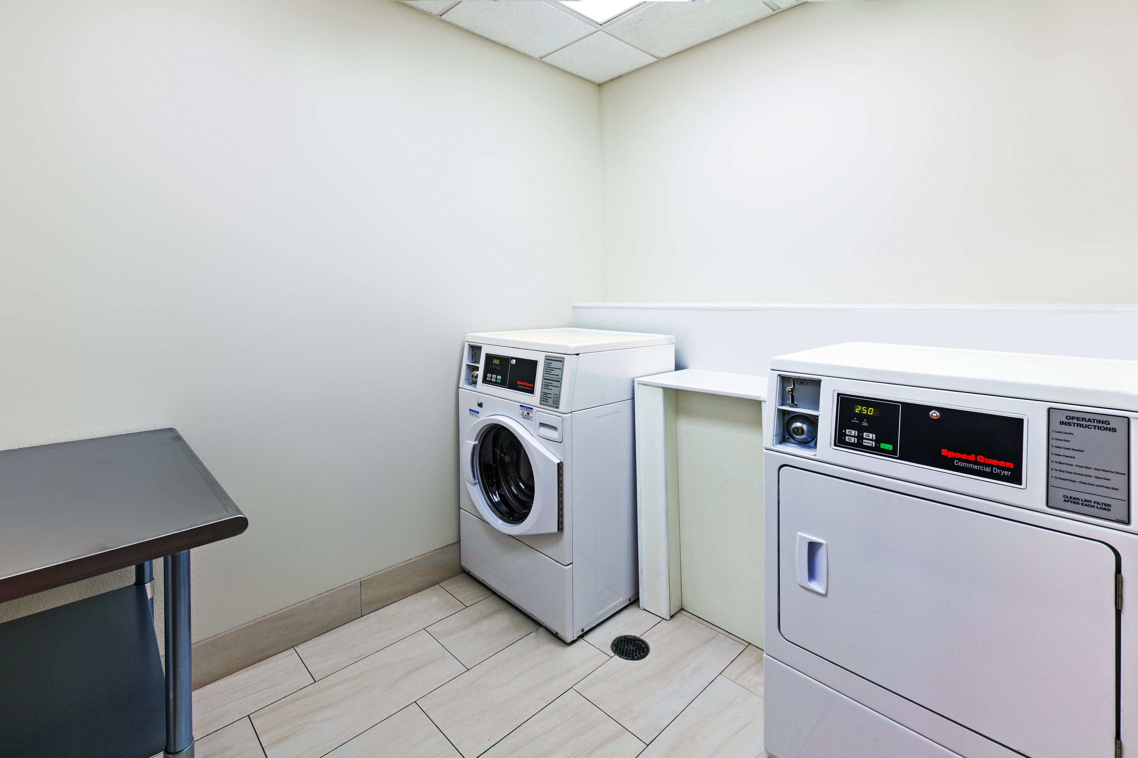 Holiday Inn Express New Orleans East 42/42