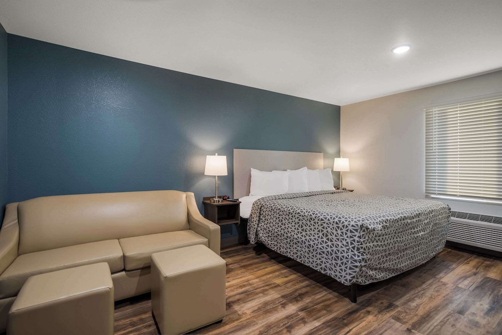 Room, King Bed, Accessible