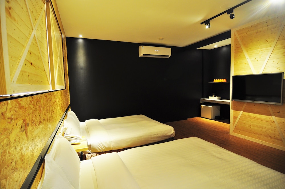 Martin Wales Hotel Kenting 19/69