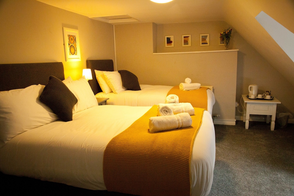 Rowton Poplars Hotel 8/38