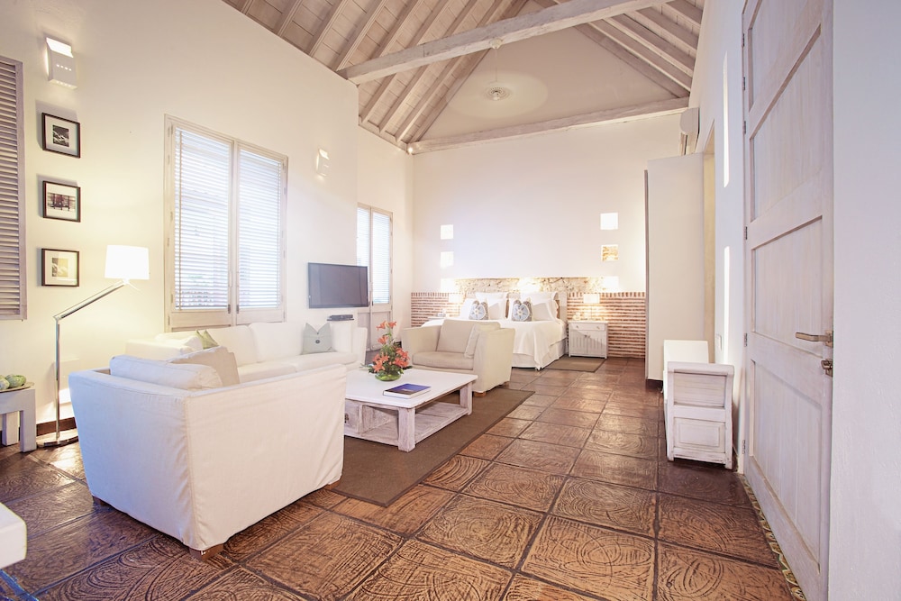 Casablanca Belle Boutique 34/50