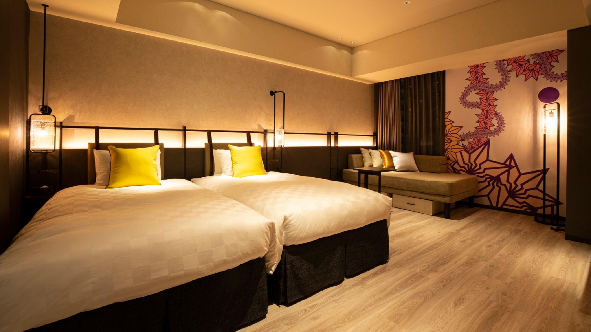 Superior, Twin Beds, City View, Corner