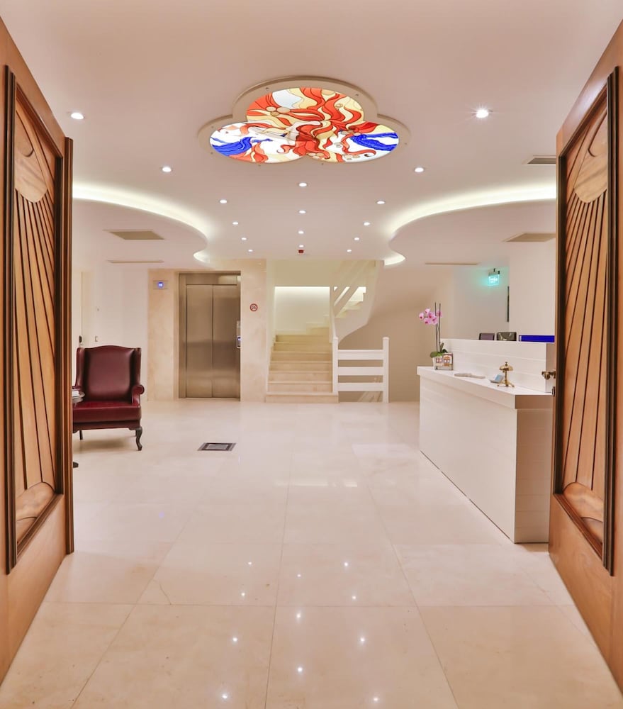 Arnna Hotel 10/67