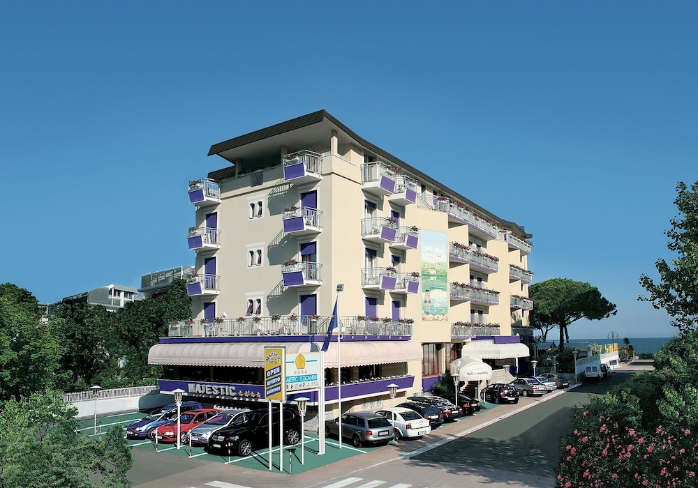 Hotel Majestic 3/70