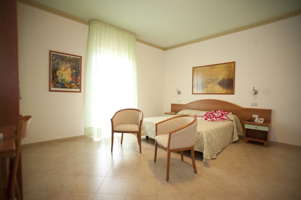 Oasiclub Hotel 36/54