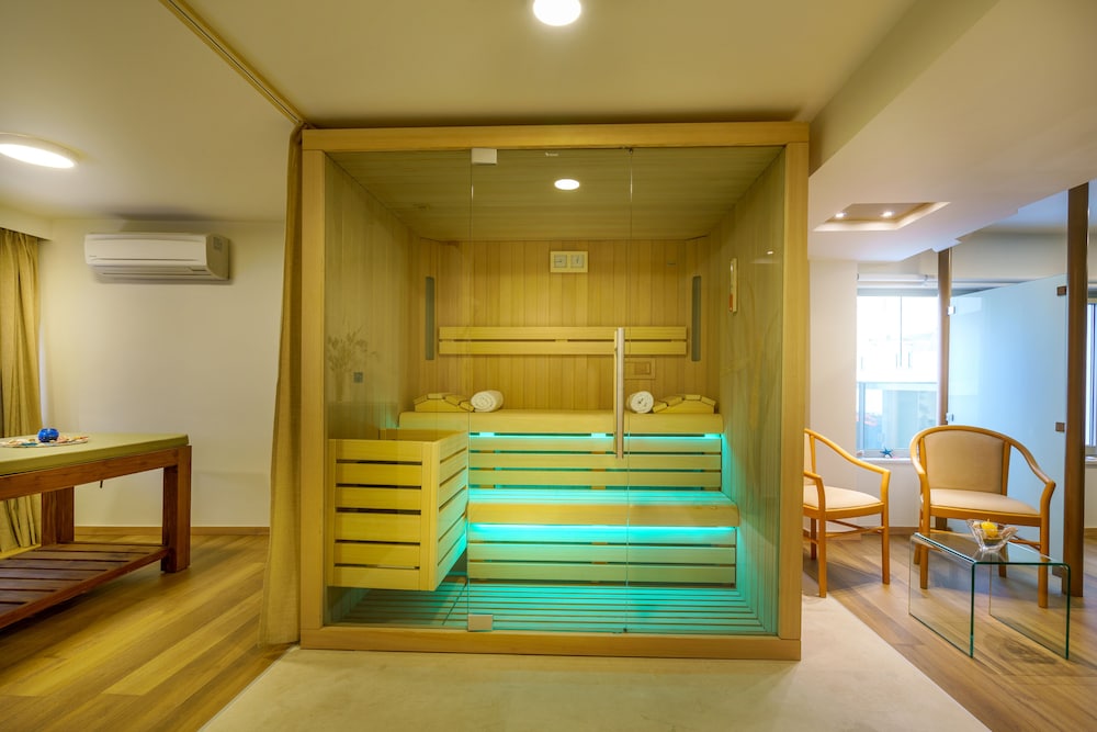Kyma Suites Beach Hotel 24/50