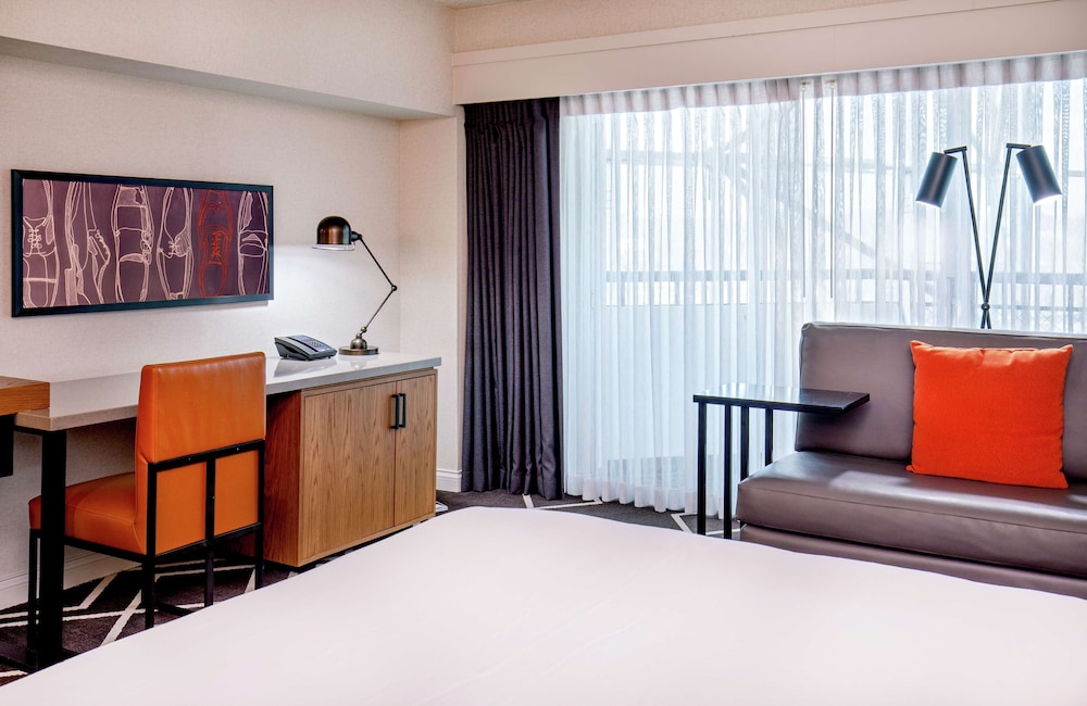 Hilton Boston/Woburn 17/70