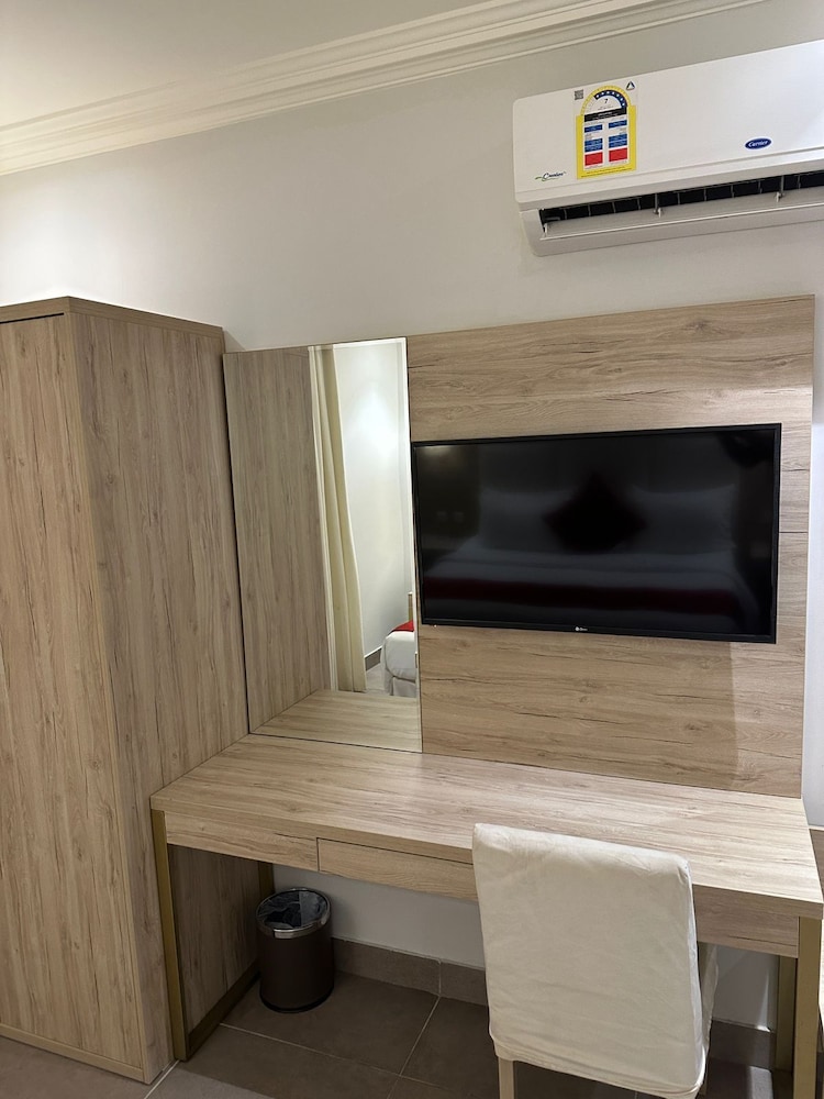 Palm Boutique Al Zahra 52/61