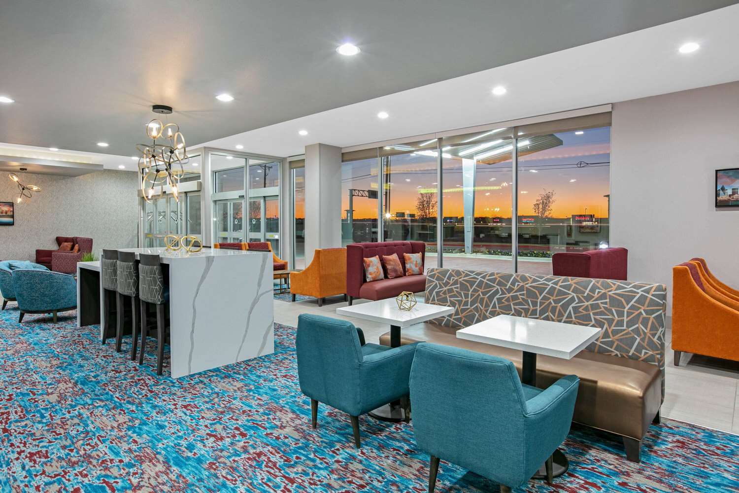 La Quinta Inn & Suites by Wyndham DFW West-Glade Parks 30/47