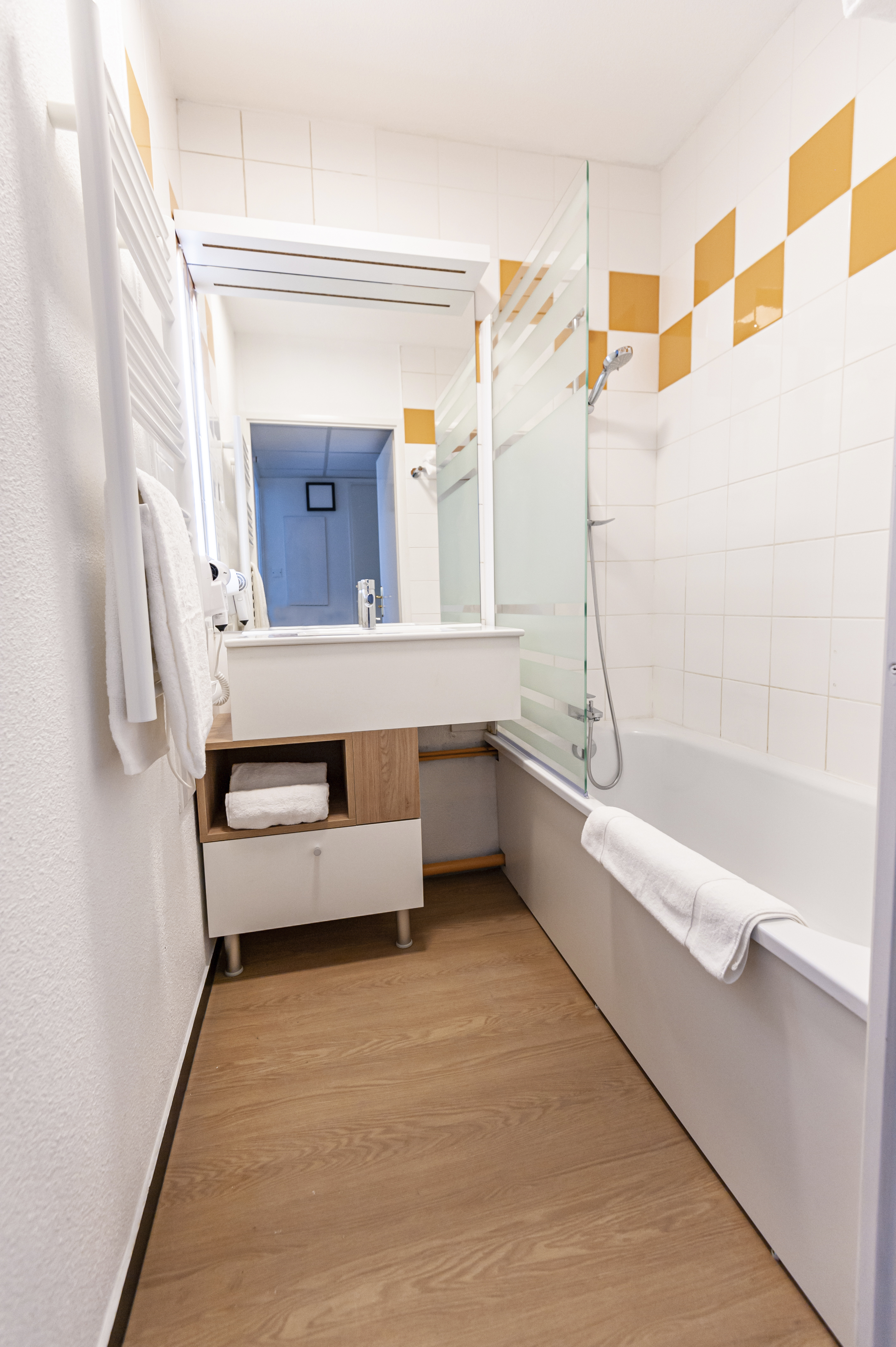 استوديو بسرير كوين، Privilodges Le Hub Grenoble 2/2