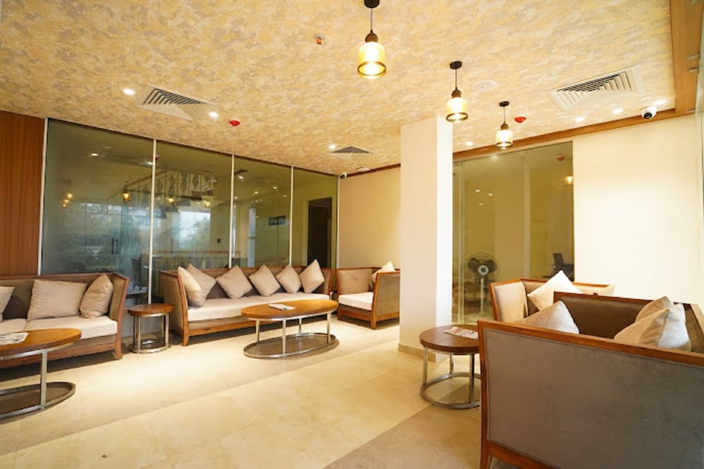 Q Saina Aarokan Heights 18/27