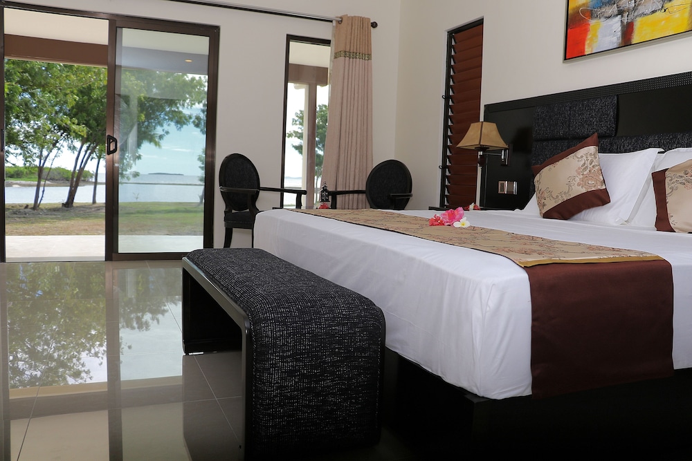 Nila Beach Resort Fiji 10/32