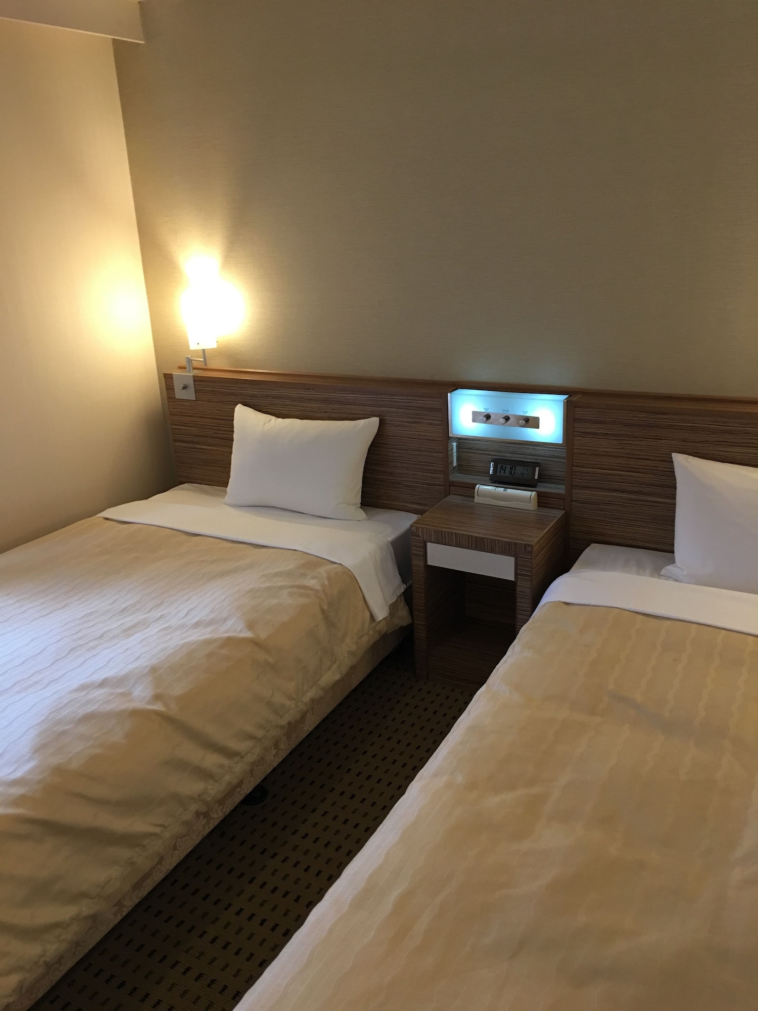 STANDARD, TWIN BEDS