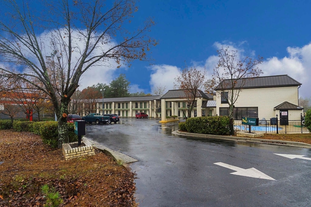 Quality Inn Raeford, NC 5/31