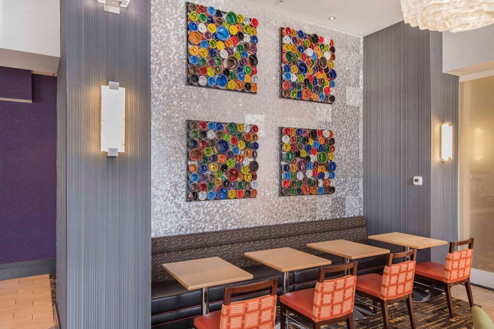 Hampton Inn & Suites Raleigh-durham Airport-Brier Creek 9/73