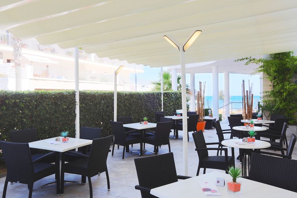 JS Miramar hotel 57/70