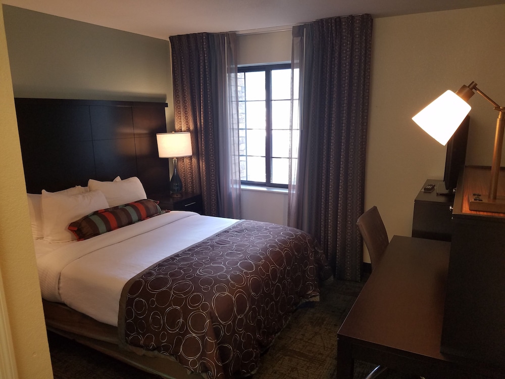 Staybridge Suites Cincinnati North Oh 19/69