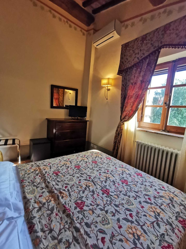 Borgo San Pietro 27/78